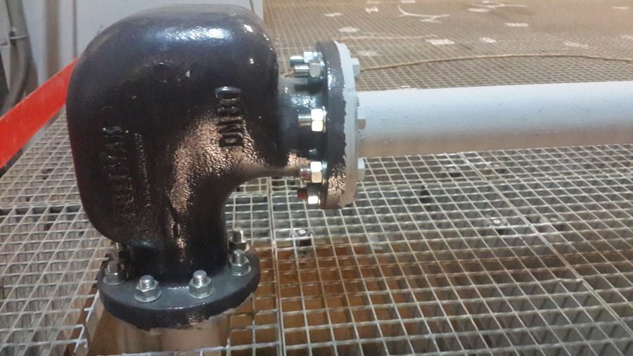 Polimak elbow installed in a pneumatic conveying line